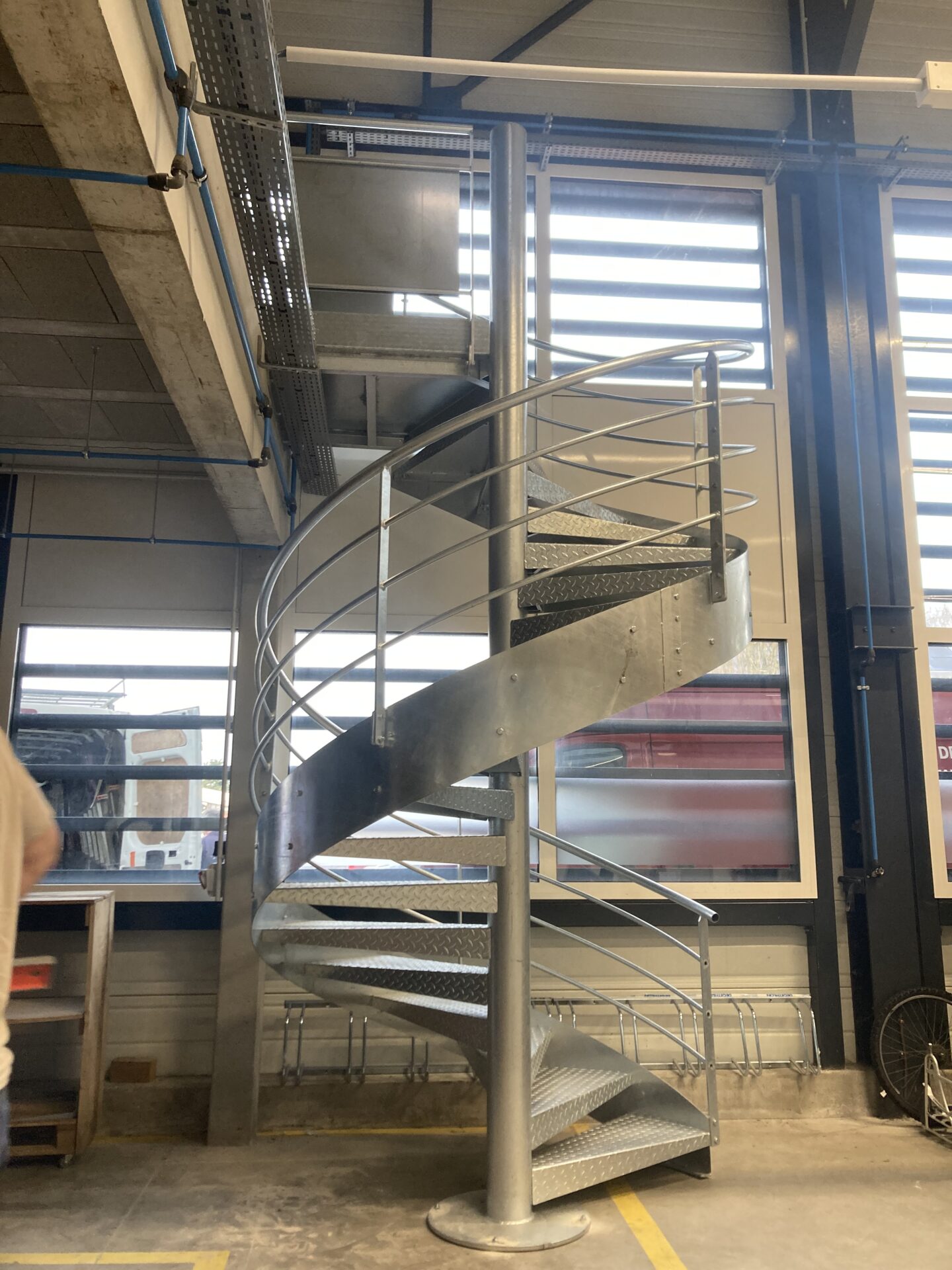 Smio Metallerie Fougeres ESCALIER HELICOIDAL 3